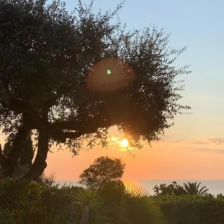 Panoramic Sea View House *