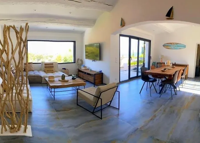 Panoramic Sea View House فيلة *